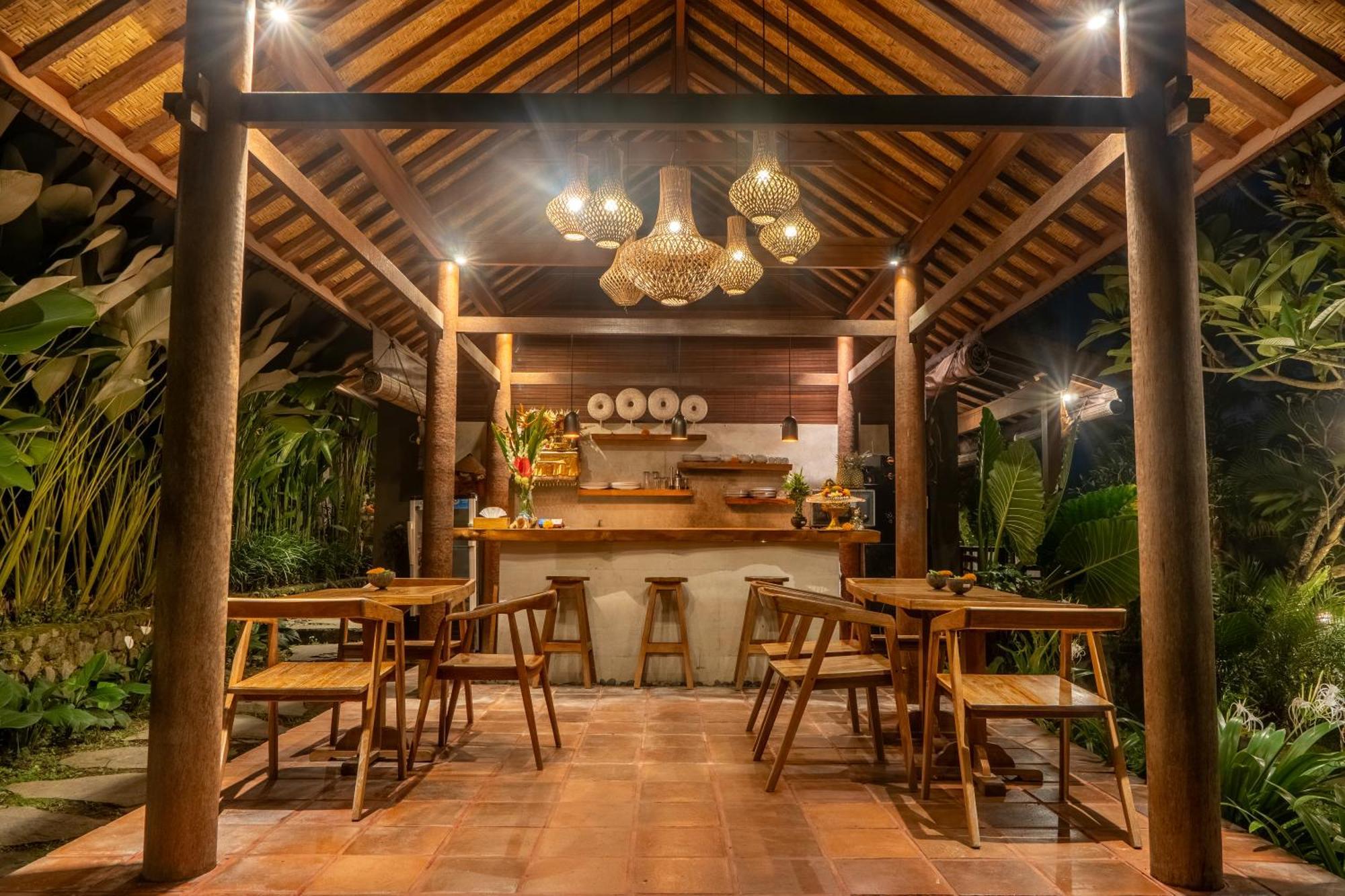 Mahadana Ubud Esterno foto